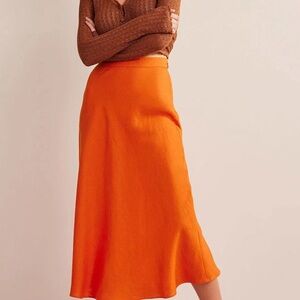 Linen BODEN Midi Skirt
14
